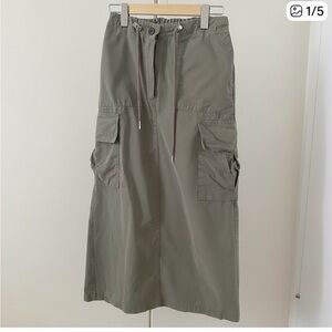 Oak + Fort midi Cargo Skirt